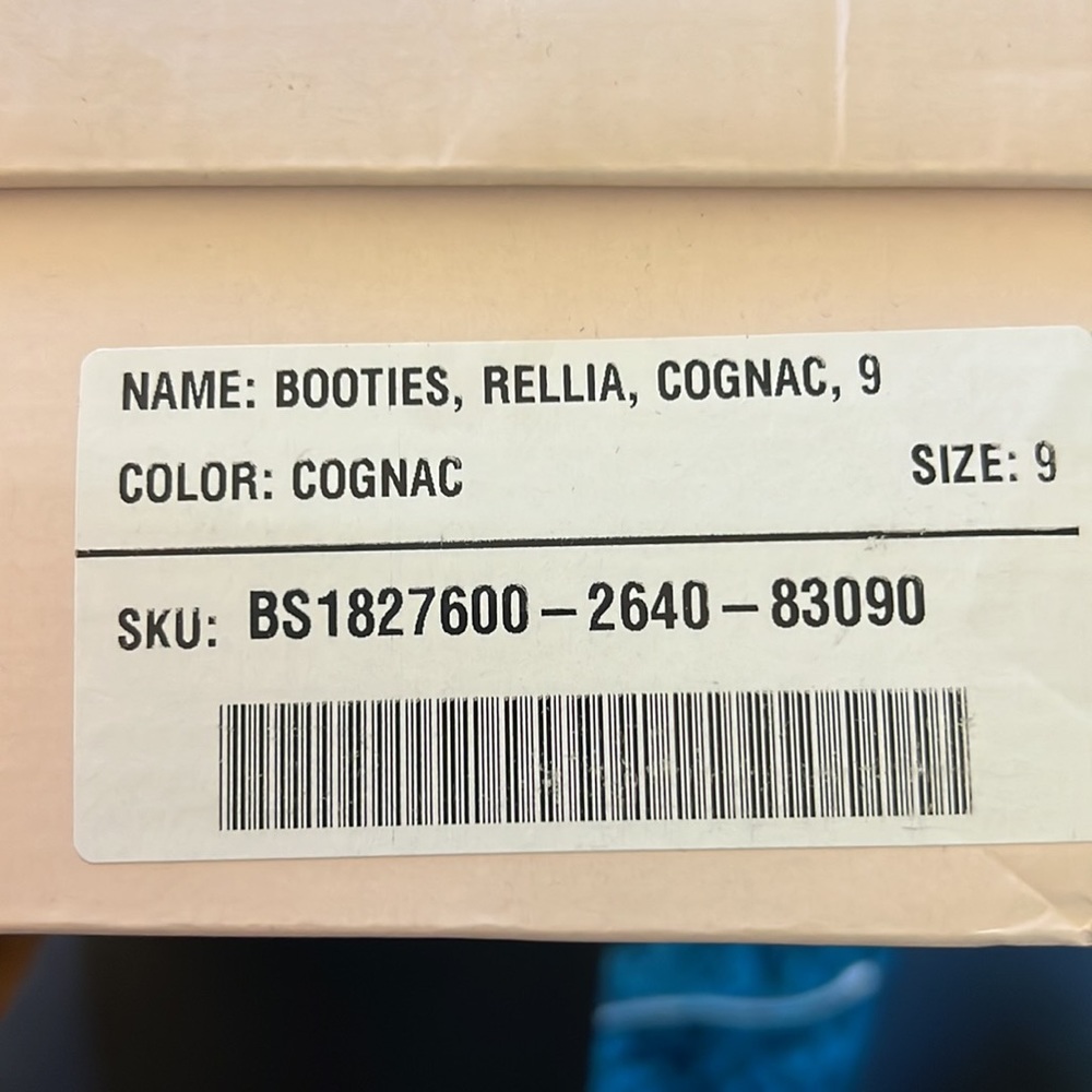 Open toe booties - Picture 7 of 7